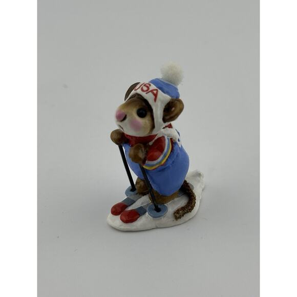 Wee Forest Folk " USA Skier" AP 1979 Retired Mouse Figurine MS-9 - Picture 2 of 8